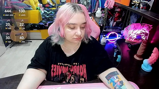 Softie Sofy online show from 24, 9, 2025