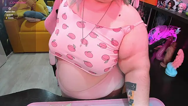 Snapshot of Softie_Sofy chatting on 24, 6, 2026 Softie Sofy online show from 24, 6, 2026