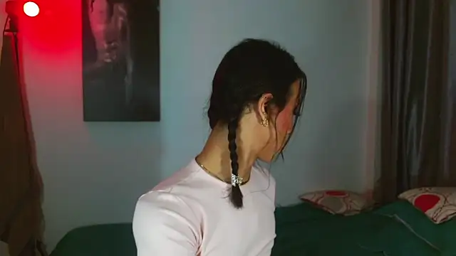 Kenisha Sweet online show from 13, 11, 2025