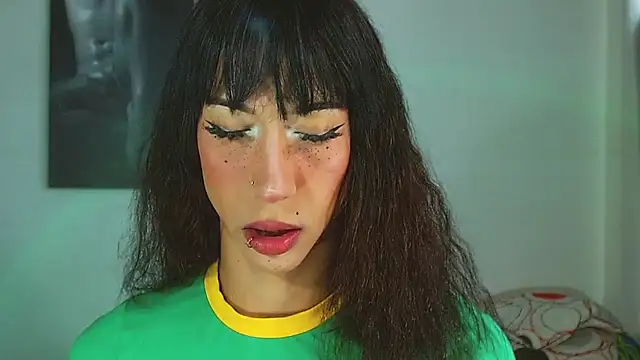 Kenisha Sweet online show from 6, 1, 2026