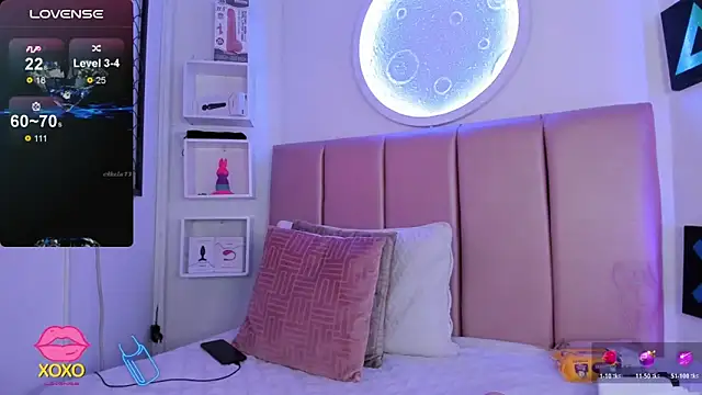 pamela dimantis  online show from 24, 10, 2025