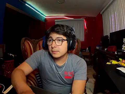 Nathanroberts111 online show from 19, 12, 2025