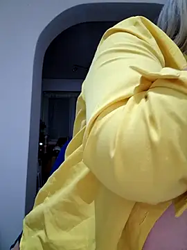 Snapshot of Ruxy42ETT chatting on 2, 12, 2024 Ruxy42ETT online show from 2, 12, 2024