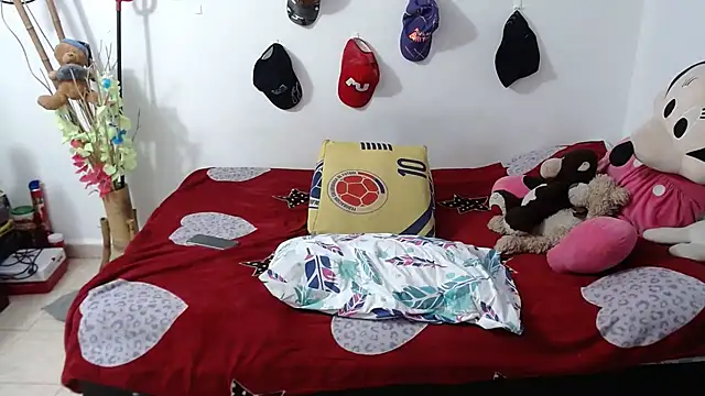 Britney-22 online show from 11, 4, 2026