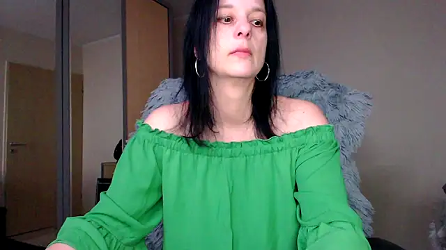 Snapshot of _Sweetlonglips_ chatting on 20, 2, 2025 Sweetlonglips online show from 20, 2, 2025