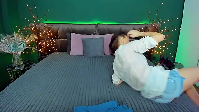 Snapshot of Rebecca_Diamond chatting on 9, 2, 2025 Rebecca Diamond online show from 9, 2, 2025