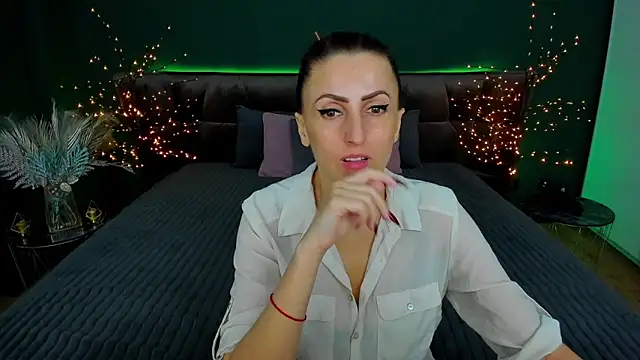 Snapshot of Rebecca_Diamond chatting on 13, 2, 2025 Rebecca Diamond online show from 13, 2, 2025