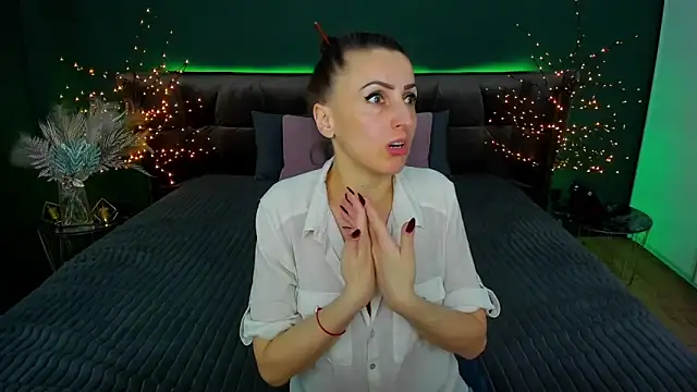 Snapshot of Rebecca_Diamond chatting on 26, 2, 2025 Rebecca Diamond online show from 26, 2, 2025