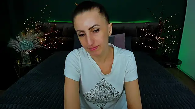 Snapshot of Rebecca_Diamond chatting on 27, 2, 2025 Rebecca Diamond online show from 27, 2, 2025