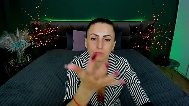 Snapshot of Rebecca_Diamond chatting on 16, 3, 2025 Rebecca Diamond online show from 16, 3, 2025