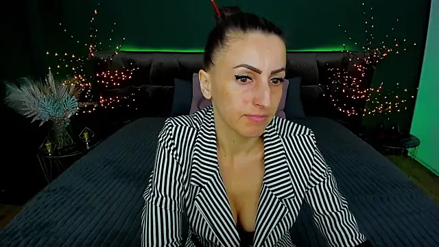 Snapshot of Rebecca_Diamond chatting on 21, 3, 2025 Rebecca Diamond online show from 21, 3, 2025