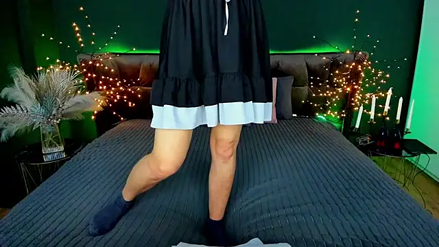 Rebecca Diamond online show from 25, 2, 2026