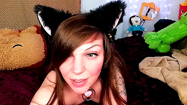 Snapshot of GamerGirlRoxyAndLee chatting on 28, 1, 2025 GamerGirlRoxyAndLee online show from 28, 1, 2025