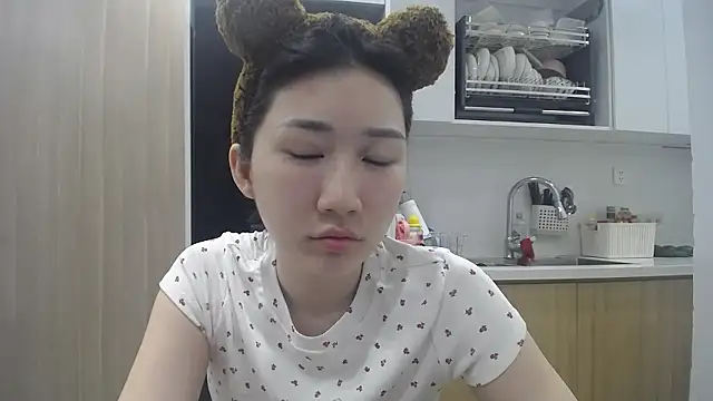 Snapshot of Asiagirll chatting on 8, 6, 2026 Asiagirll online show from 8, 6, 2026