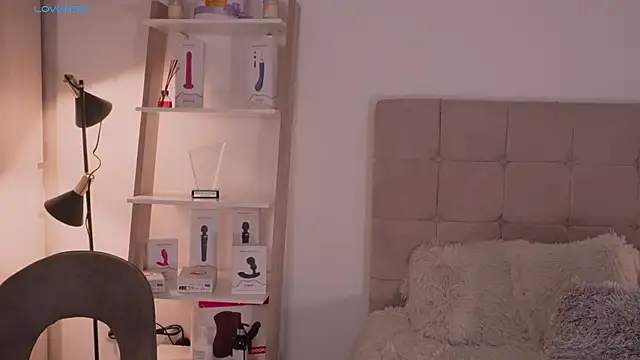 Snapshot of AbellaCroft chatting on 8, 12, 2024 AbellaCroft online show from 8, 12, 2024