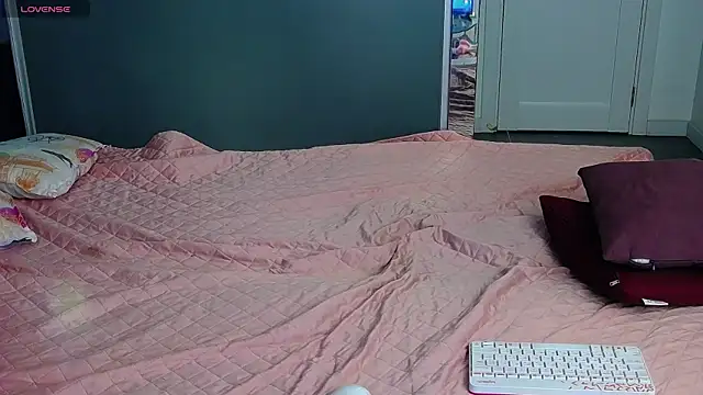 CindyJonson online show from 18, 9, 2025