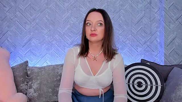 EvaBarsa  online show from 13, 9, 2025