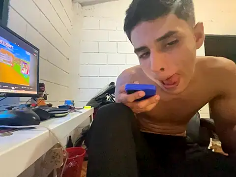 Max TheHorseDick online show from 23, 10, 2025