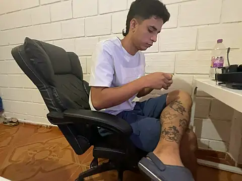 Max TheHorseDick online show from 11, 3, 2026