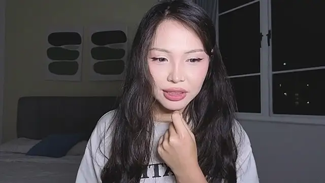 Snapshot of TammiLou chatting on 13, 11, 2025 TammiLou online show from 13, 11, 2025