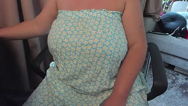 Snapshot of Anita-boobs chatting on 6, 7, 2026 Anita-boobs online show from 6, 7, 2026