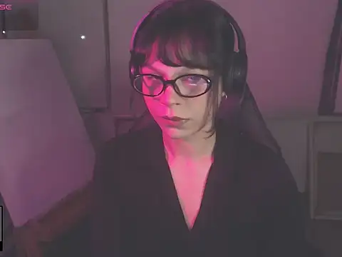 Snapshot of alien__show chatting on 9, 3, 2026 alien show online show from 9, 3, 2026