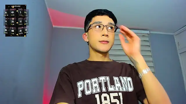 tom Howard online show from 25, 11, 2025