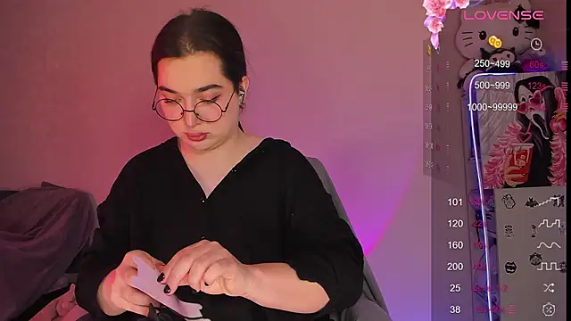 Snapshot of YsabellViveris chatting on 5, 12, 2024 YsabellViveris online show from 5, 12, 2024