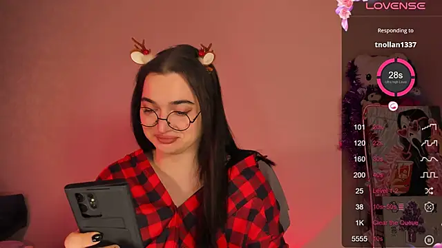 Snapshot of YsabellViveris chatting on 15, 12, 2024 YsabellViveris online show from 15, 12, 2024