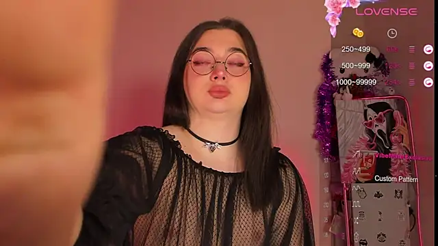 Snapshot of YsabellViveris chatting on 7, 1, 2025 YsabellViveris online show from 7, 1, 2025