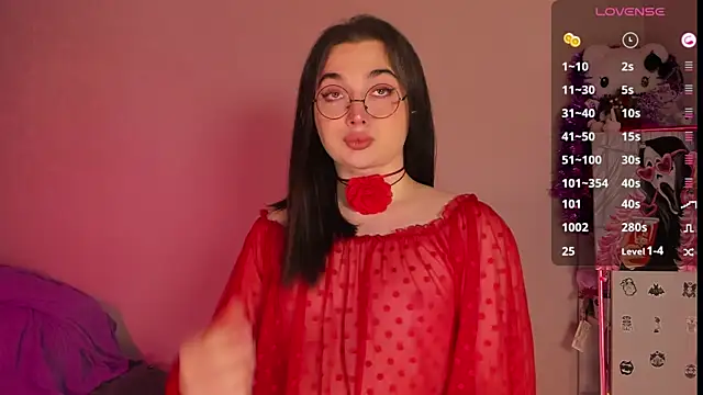 Snapshot of YsabellViveris chatting on 8, 1, 2025 YsabellViveris online show from 8, 1, 2025