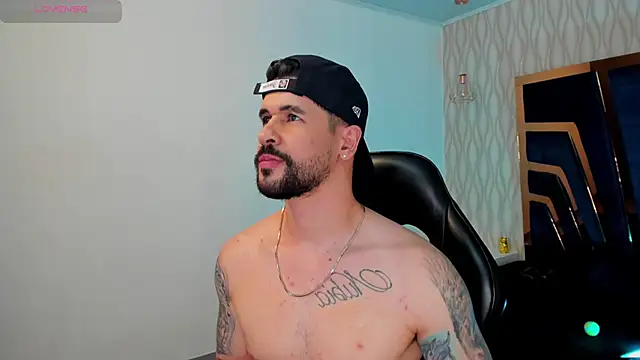 Petesevans online show from 12, 11, 2025