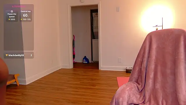 Snapshot of mochamimi chatting on 25, 11, 2025 mochamimi online show from 25, 11, 2025