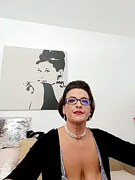 RebeccaNoble online show from 26, 9, 2025