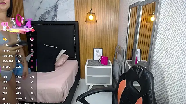 BIANCAROY1 online show from 24, 10, 2025