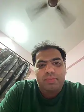 Snapshot of kaustubh45 chatting on 3, 10, 2025 kaustubh45 online show from 3, 10, 2025