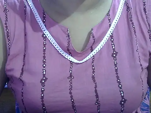 Snapshot of Your_wild_Dia chatting on 4, 7, 2026 Your wild Dia online show from 4, 7, 2026