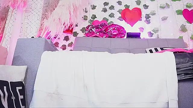 Snapshot of isis_lov chatting on 11, 2, 2025 isis lov online show from 11, 2, 2025