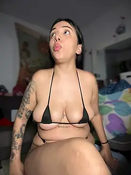 kiaraglam2 online show from 13, 1, 2026