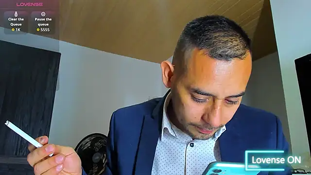 jhonyalzate2 online show from 6, 11, 2025