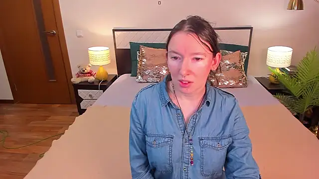 CatherineWalls online show from 18, 5, 2026