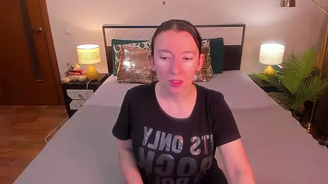 Snapshot of CatherineWalls chatting on 6, 7, 2026 CatherineWalls online show from 6, 7, 2026