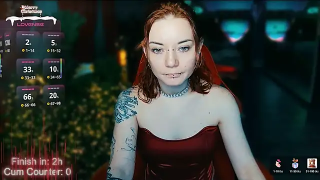 Snapshot of MaxPhoenixx chatting on 21, 12, 2025 MaxPhoenixx online show from 21, 12, 2025