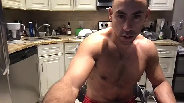 BigGuyMuscle online show from 24, 11, 2025