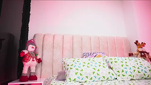 alexaa walker online show from 4, 11, 2025