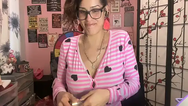 latinacubana online show from 15, 2, 2025