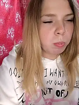 Zuli Kiska online show from 3, 10, 2025