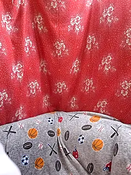 Zuli Kiska online show from 4, 10, 2025