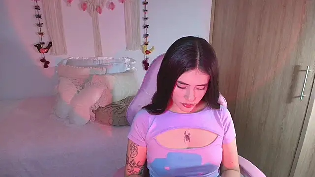 Snapshot of iriswest_ chatting on 3, 3, 2026 iriswest online show from 3, 3, 2026