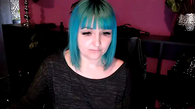 Snapshot of beauty-of-pain chatting on 9, 4, 2026 beauty-of-pain online show from 9, 4, 2026